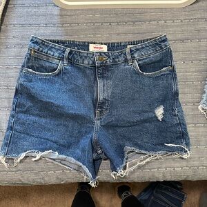 Wrangler Blue Jean Shorts High-Waisted Cut-Off